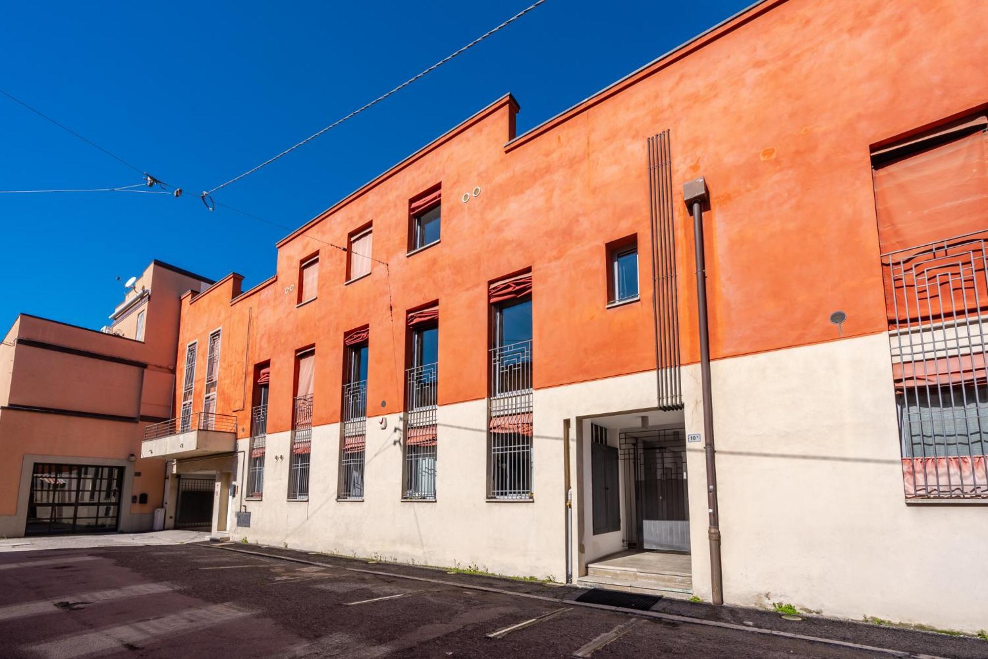 Scalo 10 Con Posto Auto, Bologna